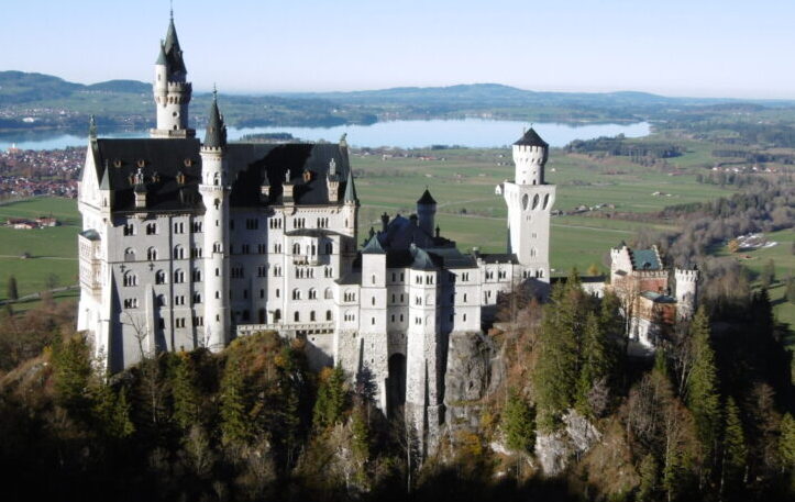 You are currently viewing 3 Possible Ways to Get into the Dungeons of Neuschwanstein